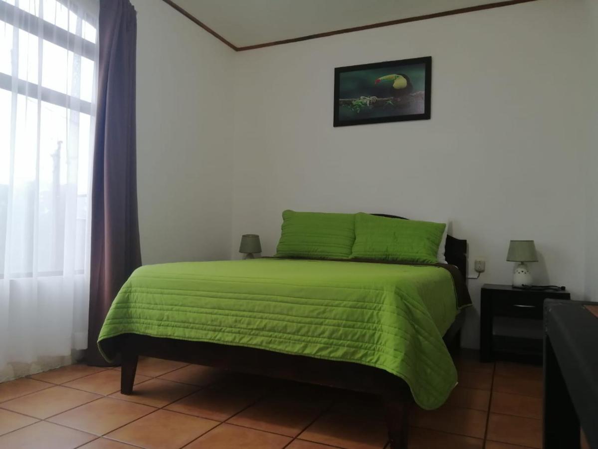 Hotel Santa Fe B&B Monteverde Екстер'єр фото