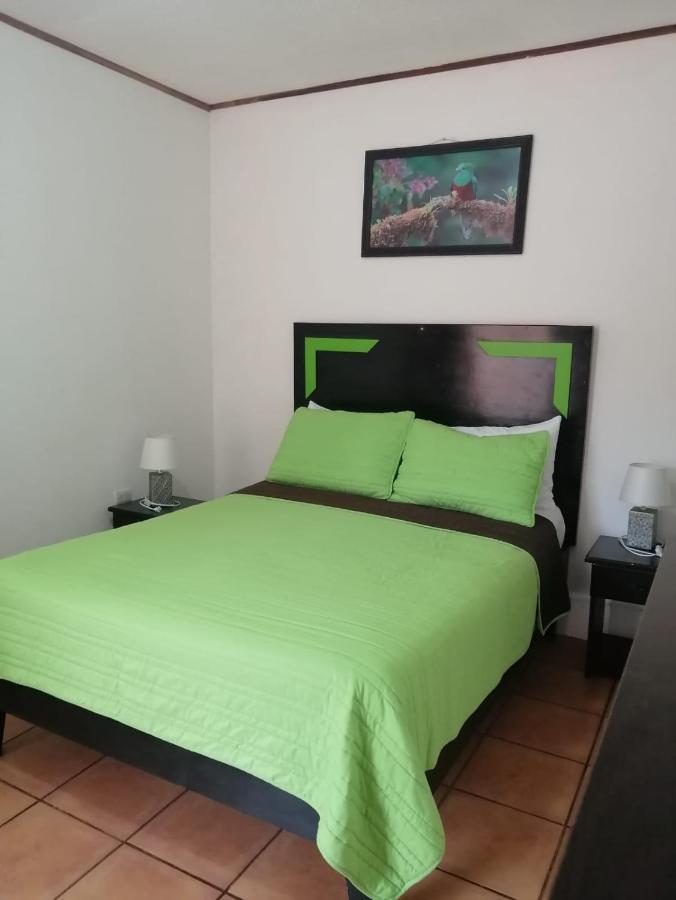 Hotel Santa Fe B&B Monteverde Екстер'єр фото